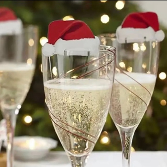 Other - 10 piece set wine glass Christmas decor